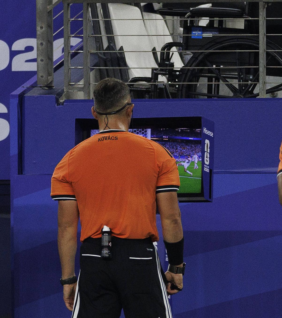 Istvan Kovacs, salvat de VAR FOTO. Cele trei decizii dificile ale arbitrilor la Iordania - Argentina. Cât timp i-a luat „centralului” pentru penalty
