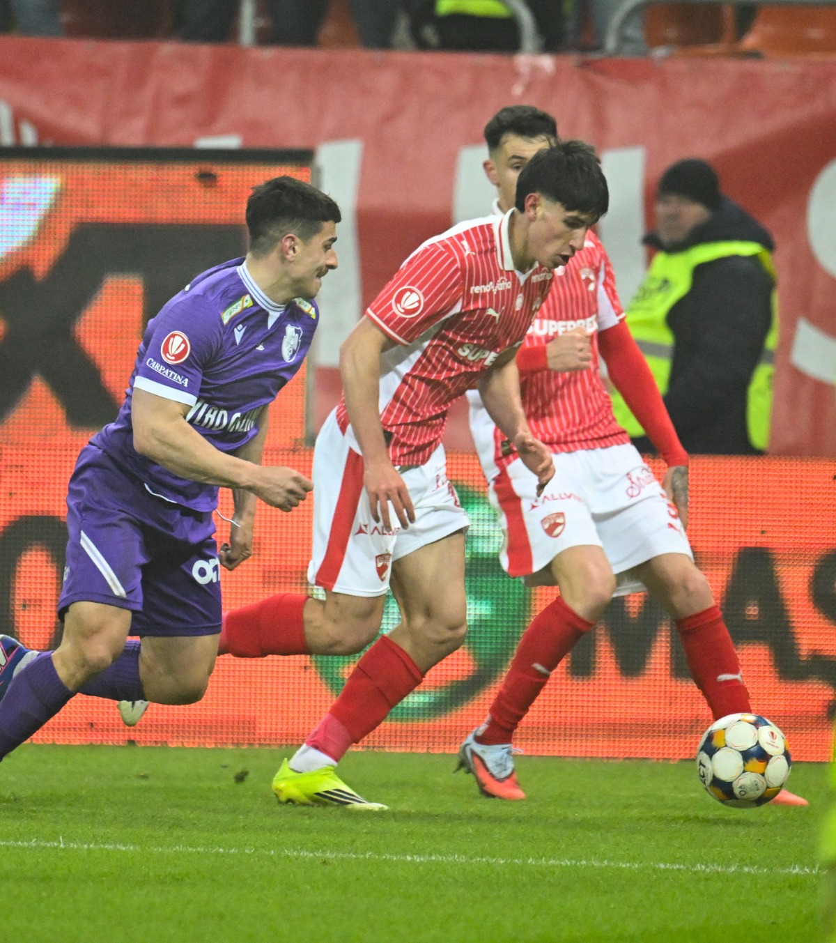 „O plăcere să joci la un club ca Dinamo” Ianis Tarbă și-a stabilit obiectivul pentru nou sezon: „Asta îmi propun” + cum a fost să fie coleg cu Yamal
