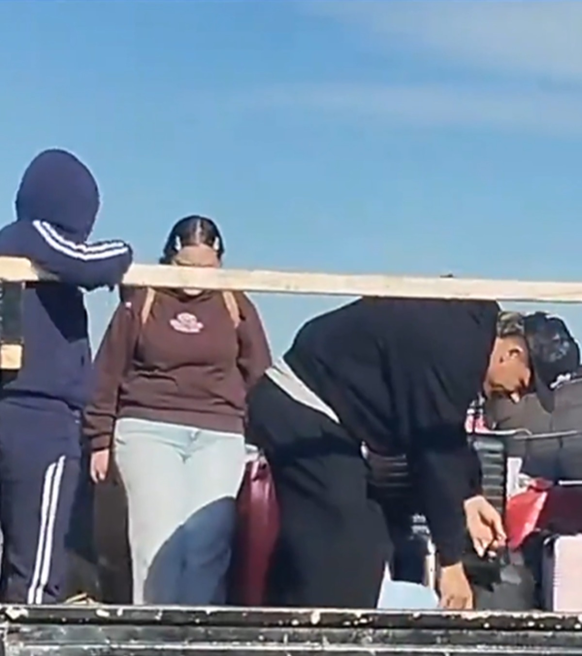 I-a uimit pe toți!  VIDEO. Cum a fost surprinsă vedeta Uruguayului la întoarcerea în țară, după eliminarea de la Mondial