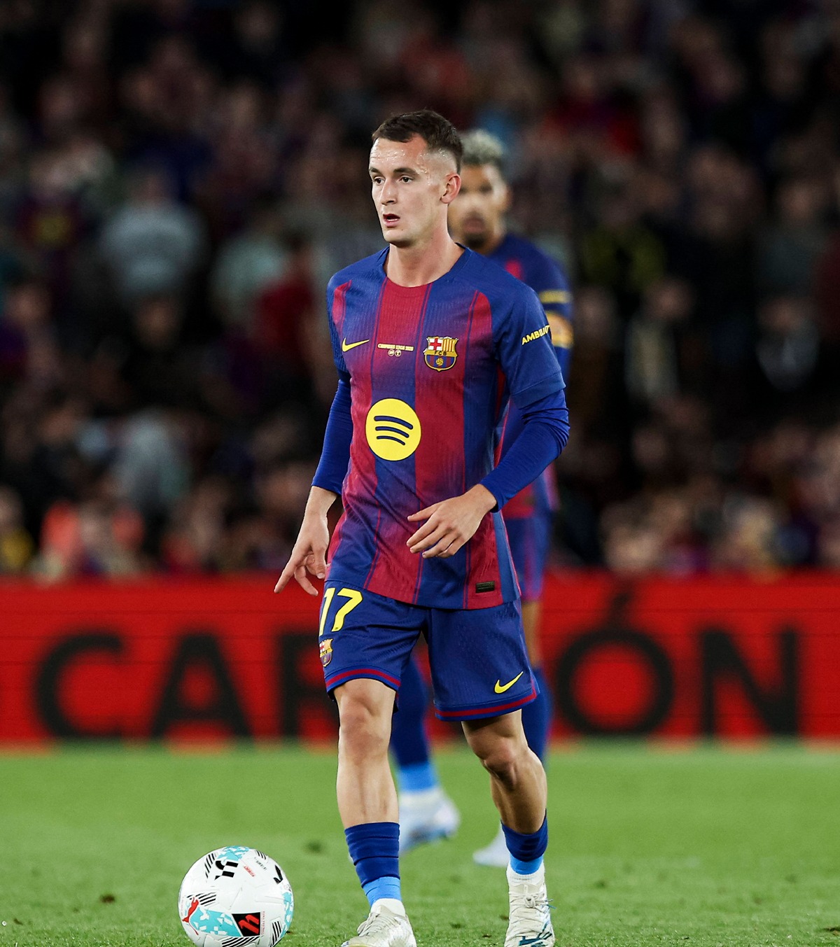 Tot mai aproape de despărțire Cât speră Barcelona să ia pe mijlocașul crescut de club, care și-a pierdut locul în 11-le de start