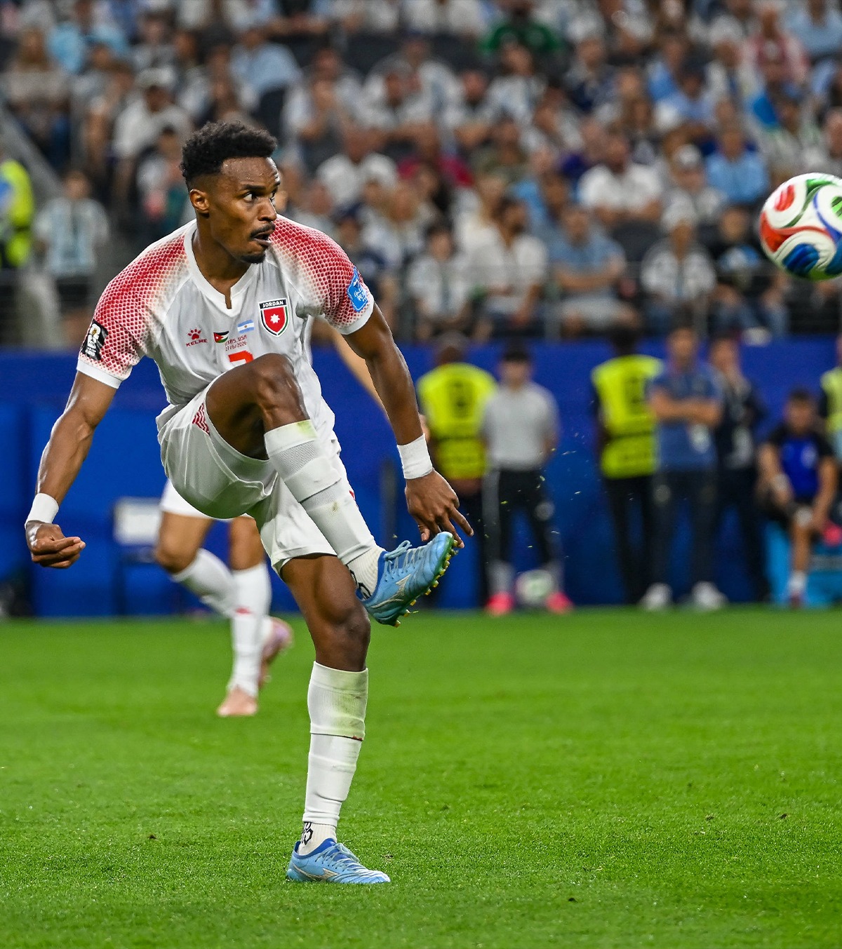 Titularul de la Mondial, în România? CFR Cluj vrea să transfere un fundaș care a jucat în trei meciuri de la CM 2026