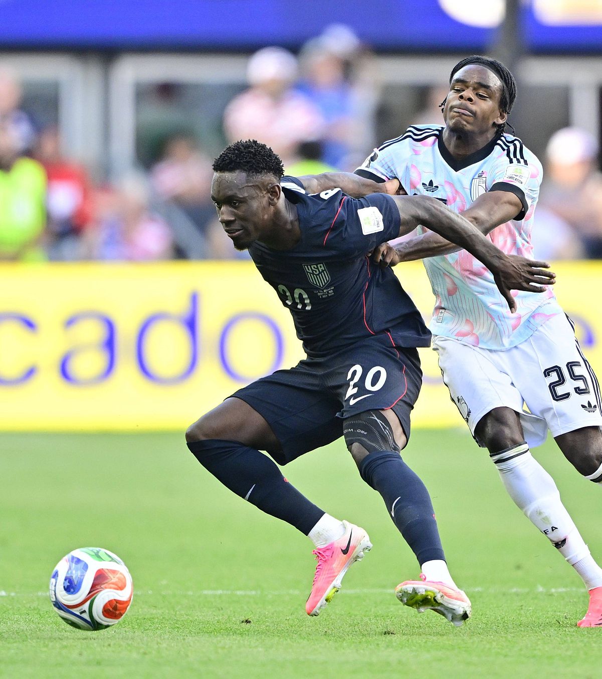 Pentru cine a răsturnat lumea! Trump a influențat FIFA pentru ca Balogun să joace. Vârful, o deziluzie. Americanii au gafat la două goluri: 1-4 cu Belgia!