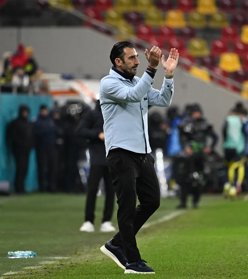 Charalambous vrea să-l relanseze Fostul antrenor de la FCSB a cerut în Grecia un atacant trecut prin Superliga