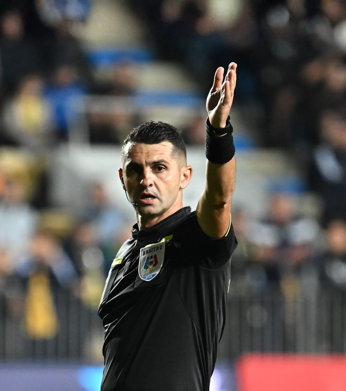 Cine va arbitra Supercupa României  Brigada delegată de CCA la Craiova - U Cluj, primul meci al noului sezon + FRF, măsuri de back-up pentru VAR