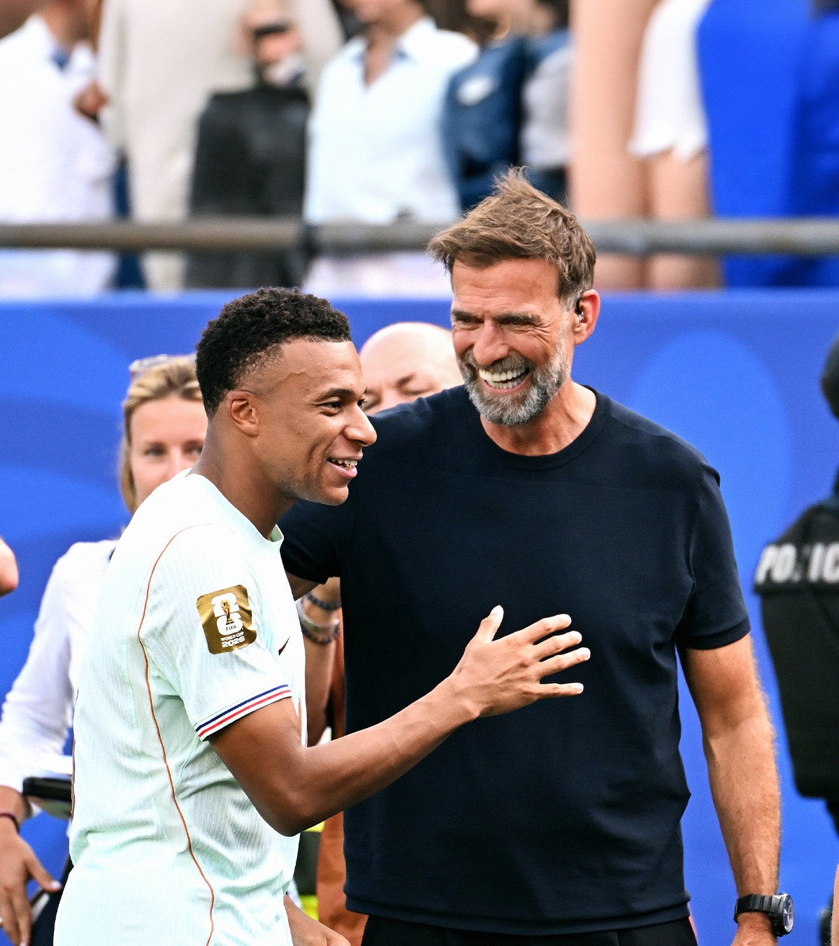 „Nu trebuia să fim văzuți” VIDEO Klopp a dezvăluit la Mondial negocierile cu Mbappe: „Am zburat în cerc cu un avion cu 5 camere”