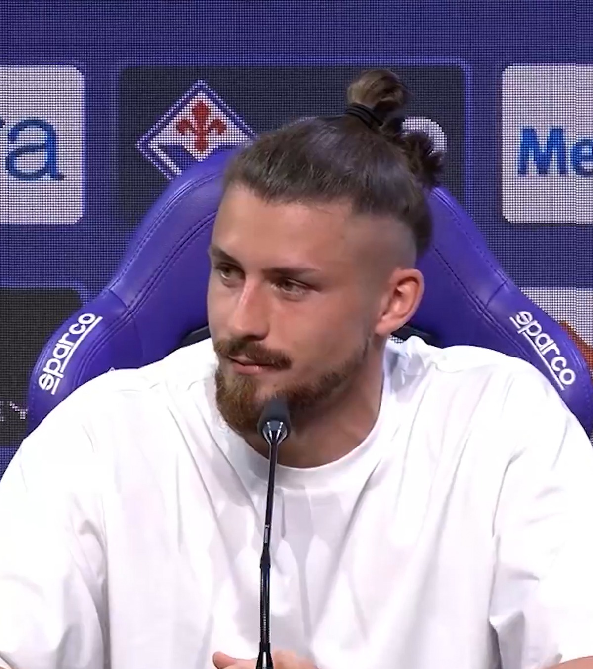 Obiectivul lui Drăgușin VIDEO. Românul, prima conferință de presă la Fiorentina. De ce a ales să revină în Italia 