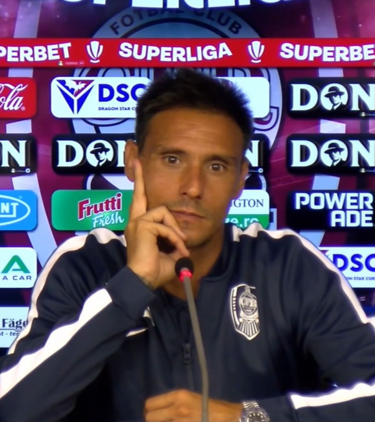 Camora a răbufnit VIDEO. Acuzații de scurgere de informații despre problemele de la CFR Cluj: „Avem un sifon”