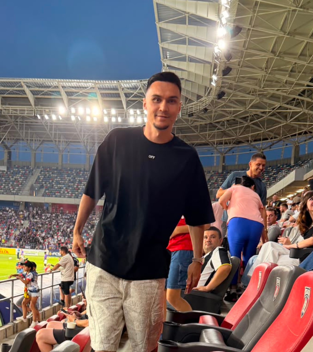 7 LUCRURI RATATE DE CAMERELE TV  Ce nu s-a văzut în Ghencea, la FCSB - FC Argeș: oaspeți de seamă, o îngrijorare și cum au uimit piteștenii