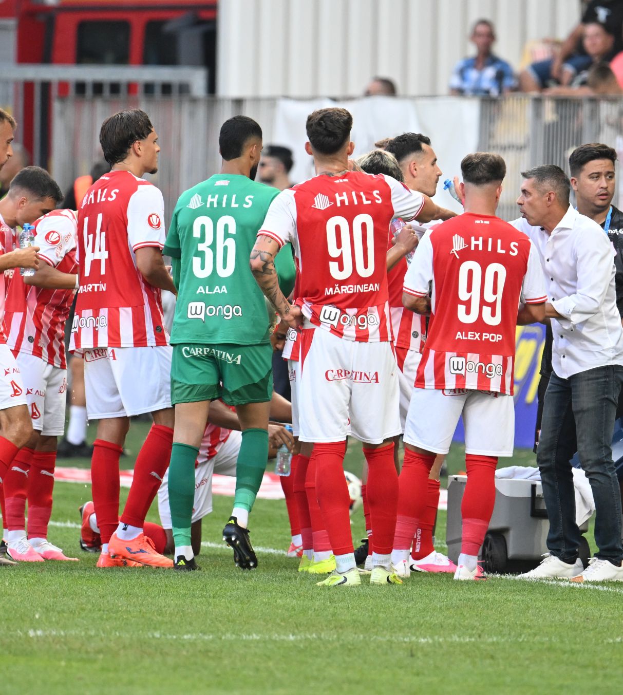 3 despărțiri la prima oră Dinamo a anunțat că renunță la încă trei fotbaliști: comunicate oficiale copy-paste