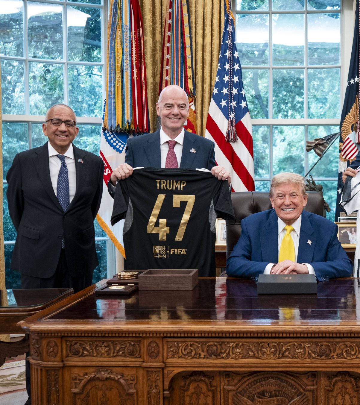 Carlos Cordeiro, Gianni Infantino și Donald Trump FOTO Imago