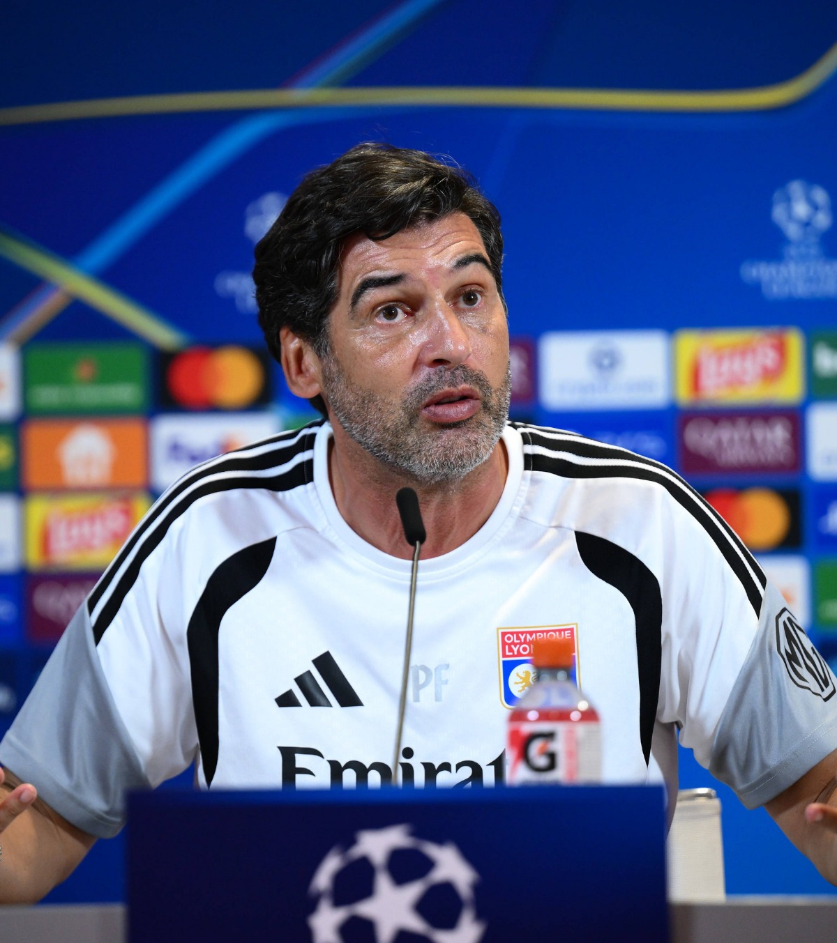 Fonseca a explodat  Criză de nervi după ce Lyon  a ratat calificarea  în Liga Campionilor: „Poate că sunt un antrenor de rahat”