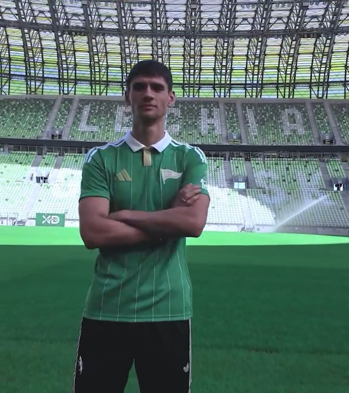 Blănuță, prezentat oficial   VIDEO.  Atacantul român a dat lovitura:  „Va câștiga mai mult decât la Dinamo Kiev”