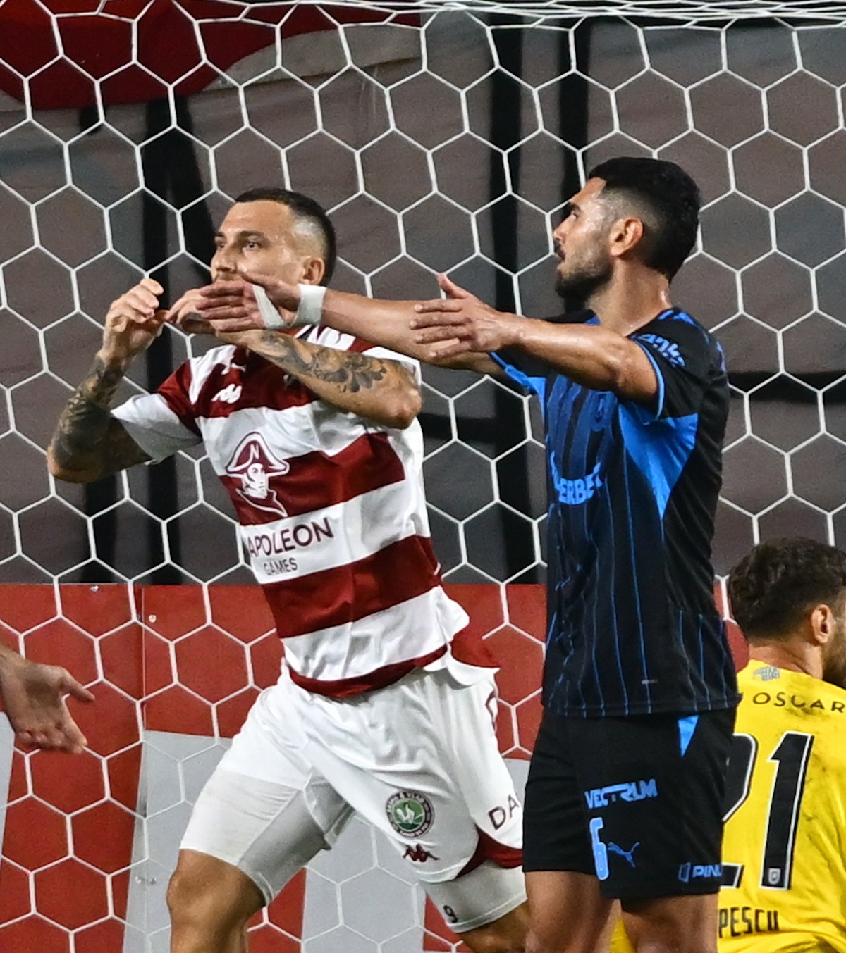 „De Serie C”  Panduru spune  la ce capitol mai are de lucrat Stojikovic.  Reacția atacantului după primul gol pentru Rapid