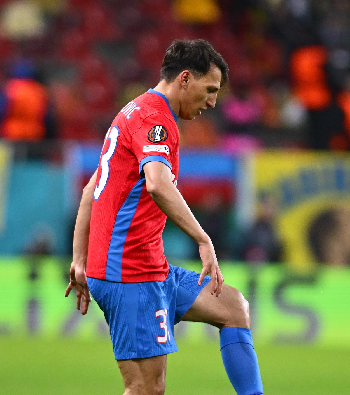 Sacrificat  Veteranul FCSB,  scos de pe lista pentru Liga 1,  după transferurile lui Becali! + încă o plecare