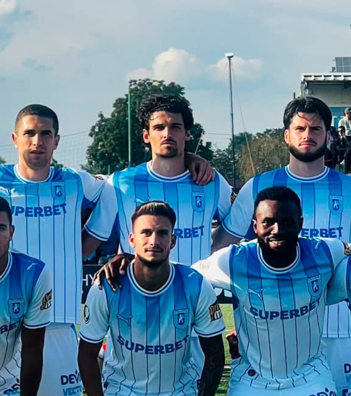 Roux, înger și demon    FOTO.  Noul jucător al Craiovei  a înscris la debut,  dar apoi a fost eliminat!