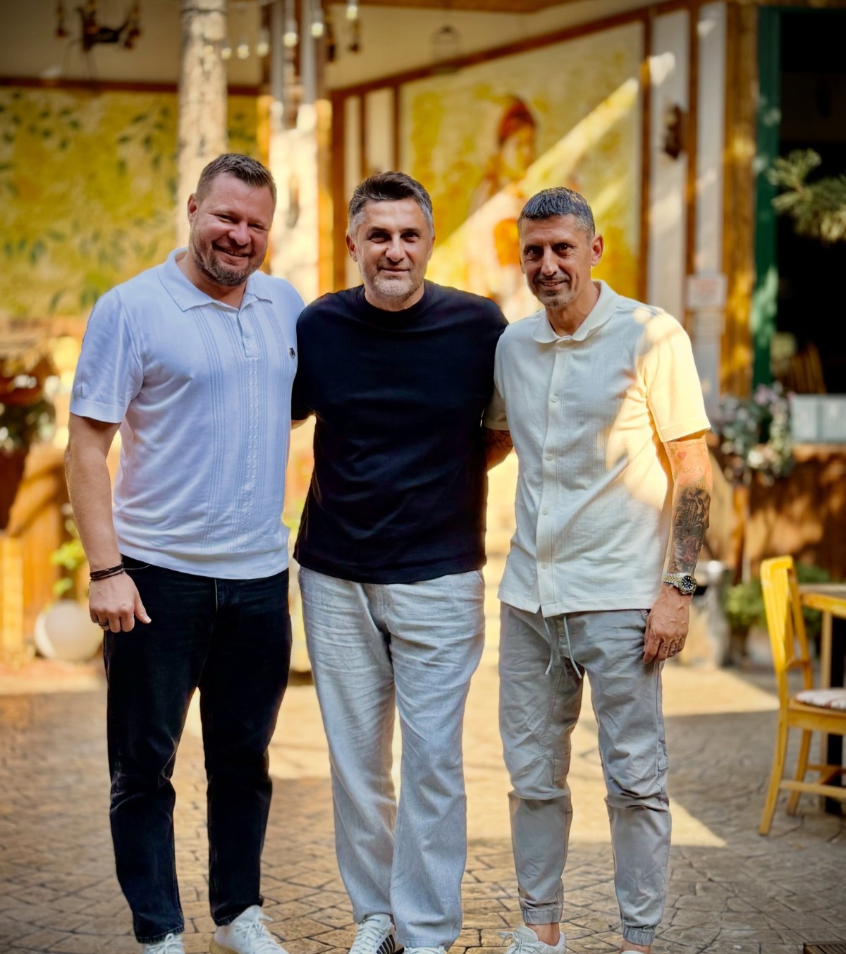 „Vă doriți un atac ca acesta cu FCSB?”  Imagine de colecție înainte de derby, cu trei fotbaliști uriași ai lui  Dinamo