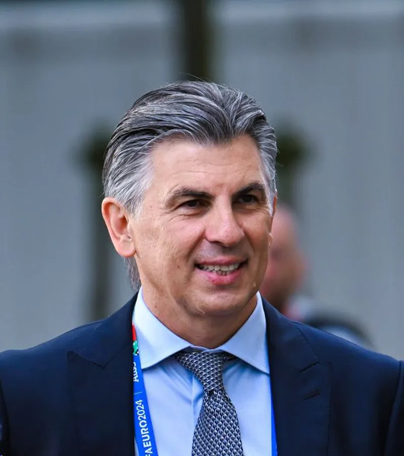 Lupescu, reacție ilară  Ce a cerut, după ce FCSB a făcut trei transferuri spectaculoase  înainte de derby-ul cu Dinamo