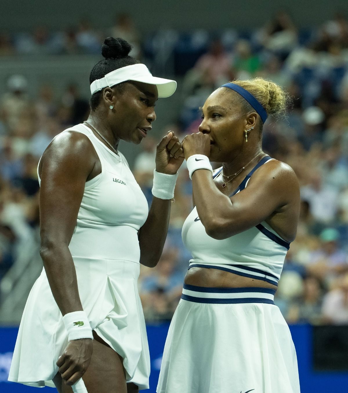 Înfrângere dureroasă   Venus și Serena Williams, eliminate  în primul tur la US Open, după un thriller de 3 ore!  Au avut 5-0 în decisiv
