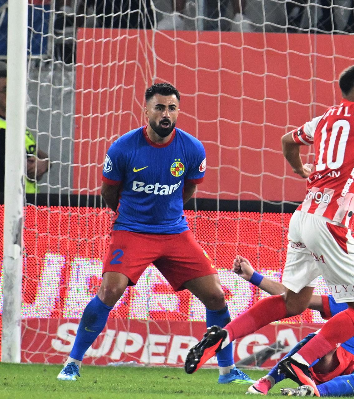 Nu l-au lăsat să vorbească!  Valentin Crețu  a refuzat să ofere declarații  după Dinamo - FCSB 2-1! De ce ar fi luat această decizie