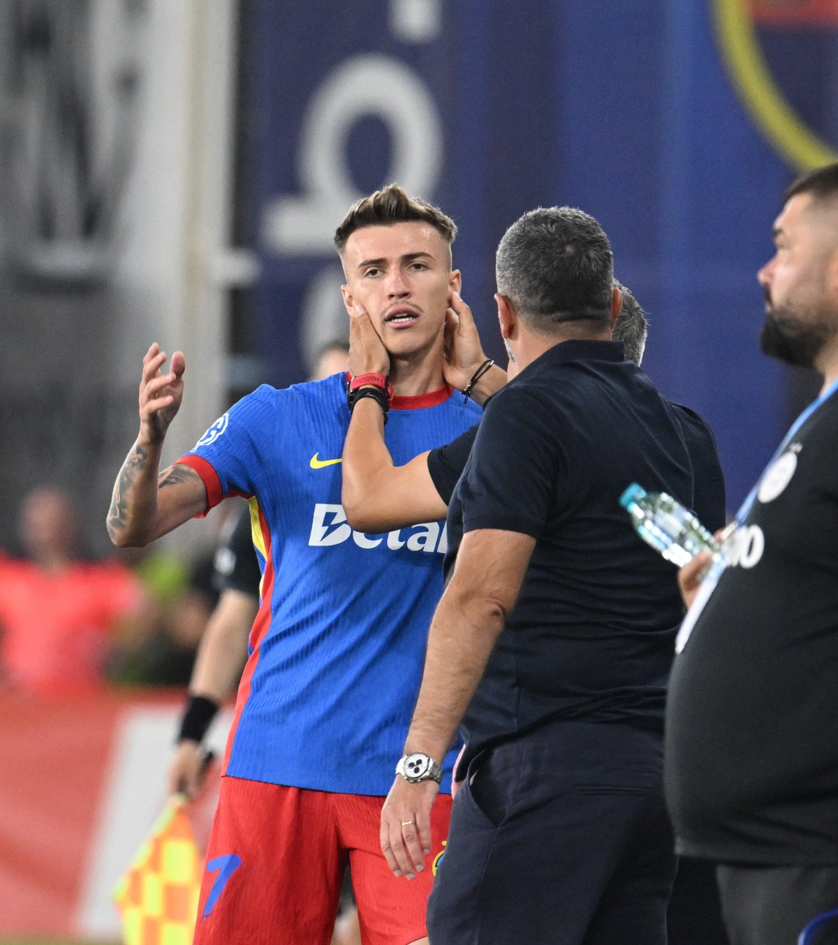 Tavi Popescu pleacă de la FCSB?  Becali anunță că vrea să se despartă de jucător.  Va juca la o mare rivală:  „Mâine îl dau”