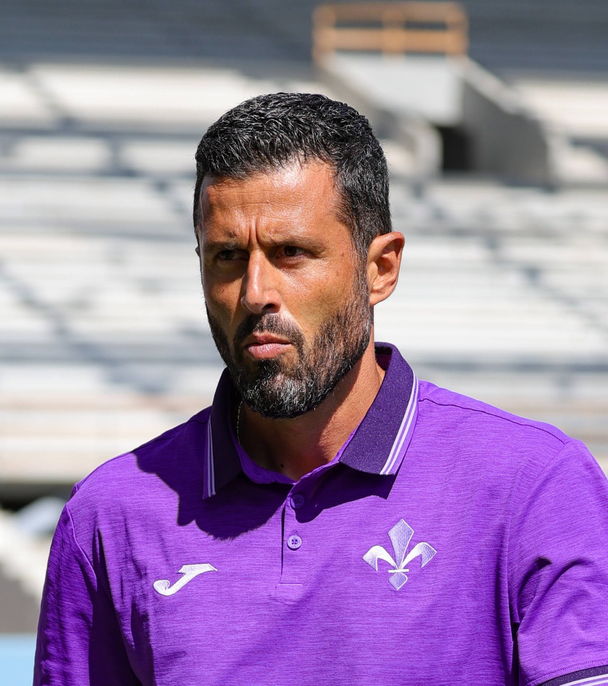 Despărțire cu scandal  Antrenorul lui Drăgușin  ar putea fi dat în judecată  de Fiorentina după ce a fost demis