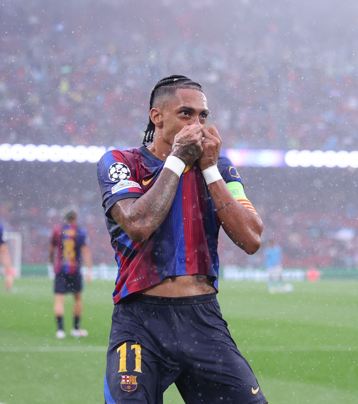 Raphinha a intrat în istorie   FOTO.  Brazilianul a bifat  o performanță incredibilă  la debutul Barcelonei în Liga Campionilor