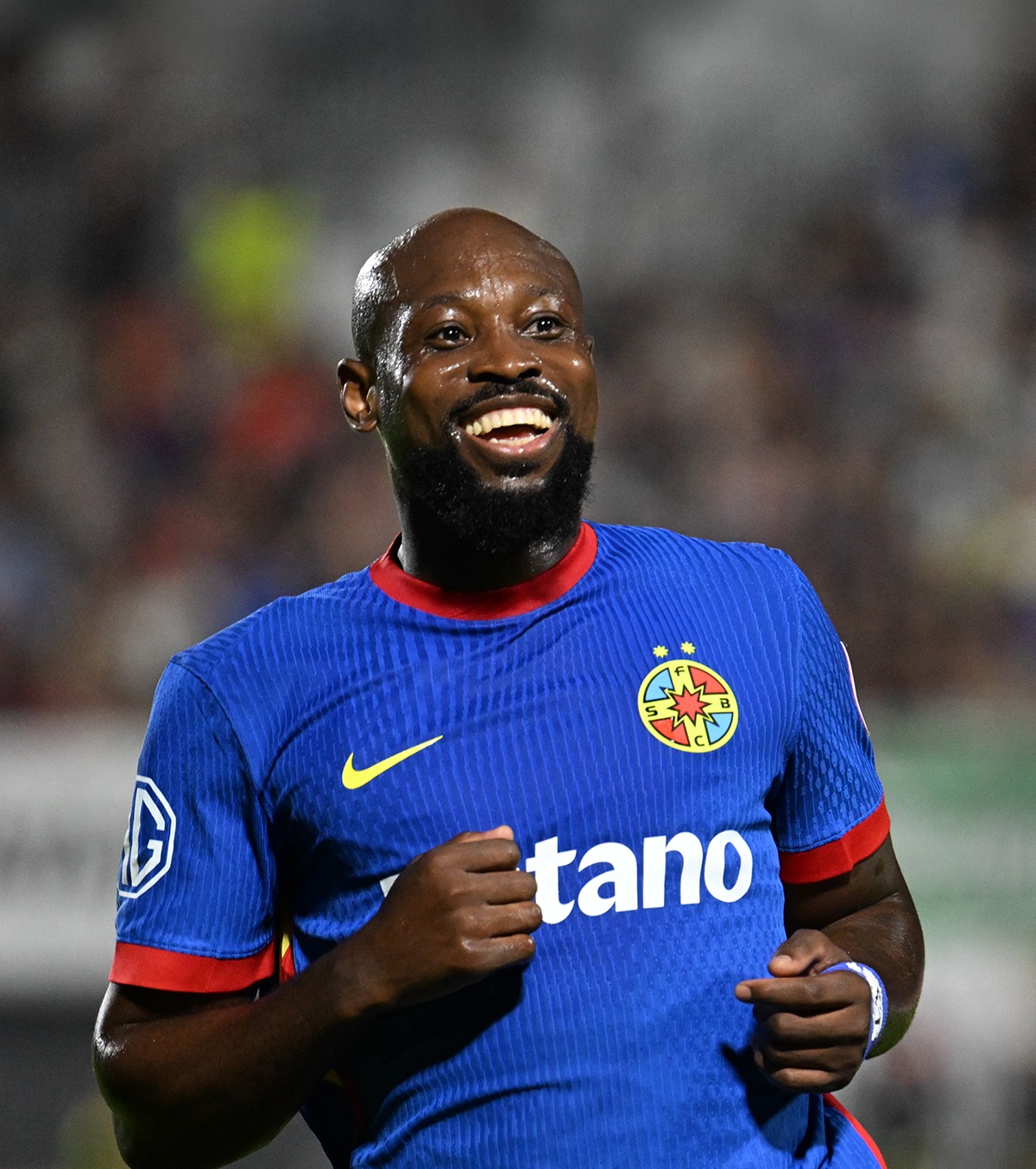 „În Ligue 1, puține cluburi au așa ceva”   Condițiile de la FCSB,  analizate de atacantul francez: „Am rămas șocat de ce am găsit!”