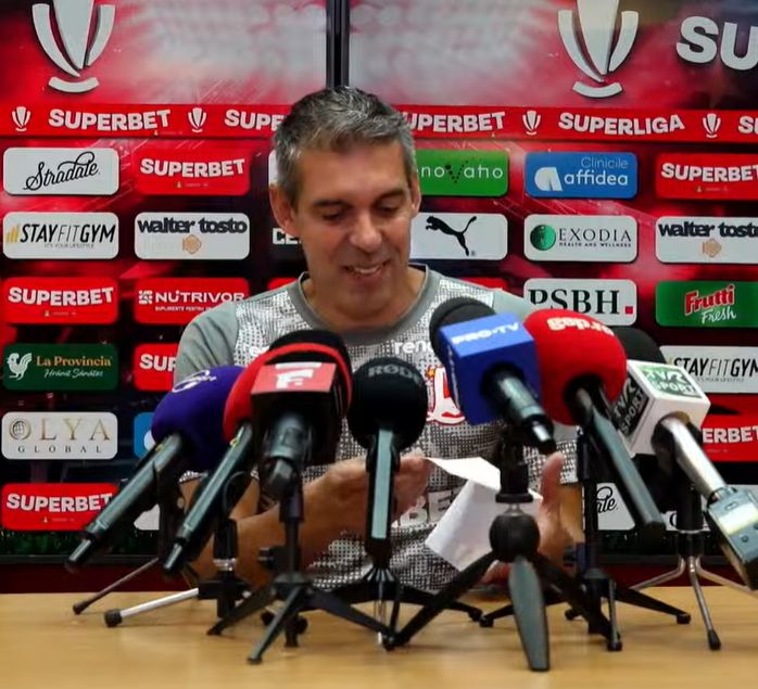 Campos, conferință ciudată  Dinamo e pe locul 1, dar antrenorul a venit cu discursul pe foaie:  „Nu ne batem la titlu!”