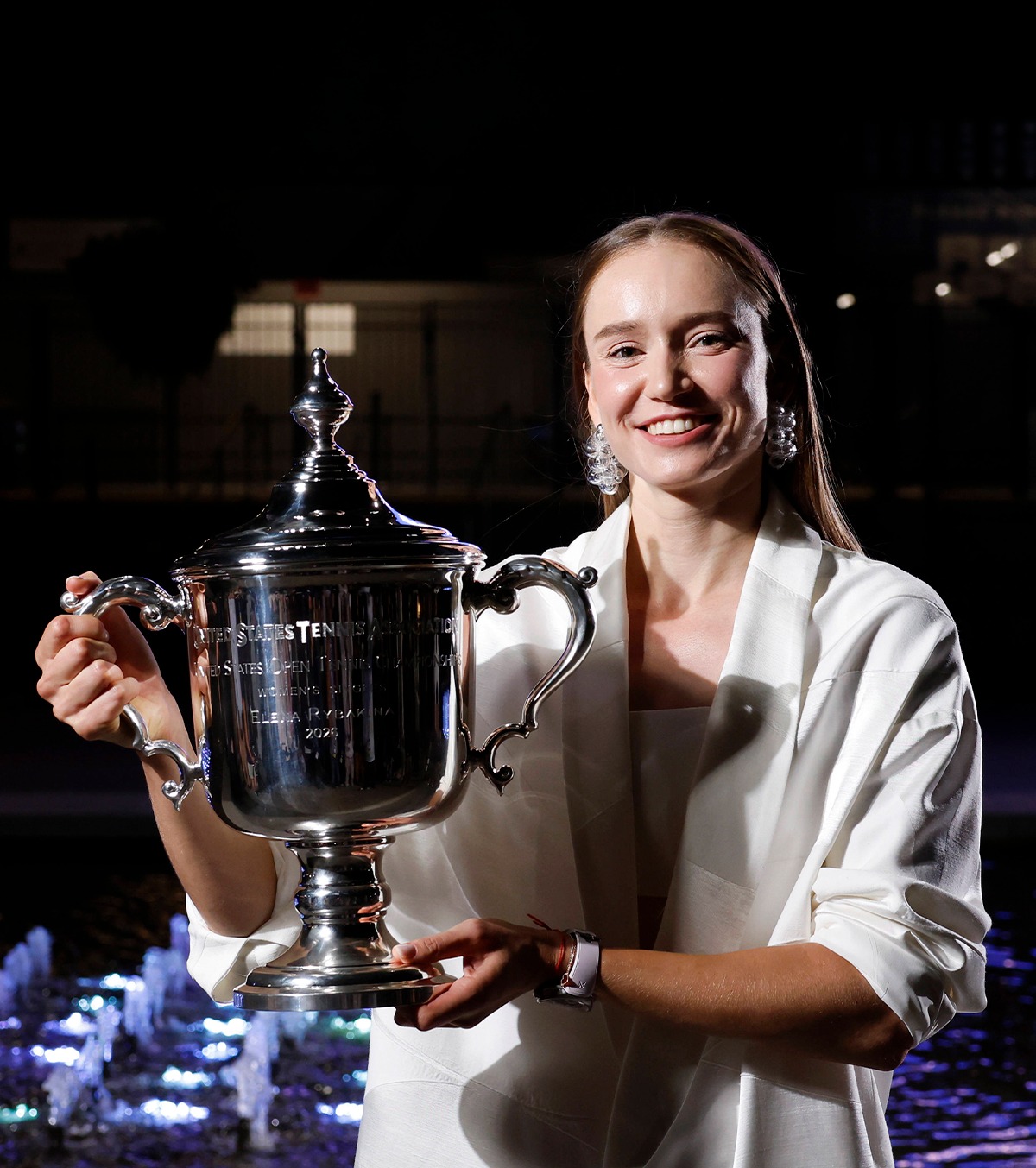 Triplu jackpot pentru Rybakina!   I-a luat tot lui Sabalenka la New York:  trofeul de la US Open,  locul 1 WTA și o sumă fabuloasă