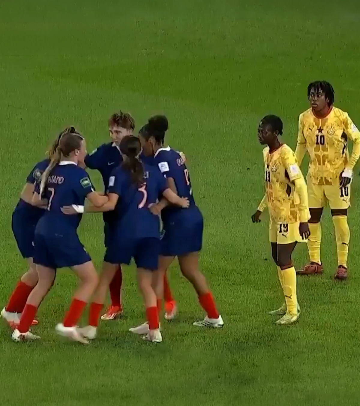 Tactică inedită    VIDEO.  Modul ingenios în care jucătoarele Franței  și-au derutat adversarele  la CM U20 