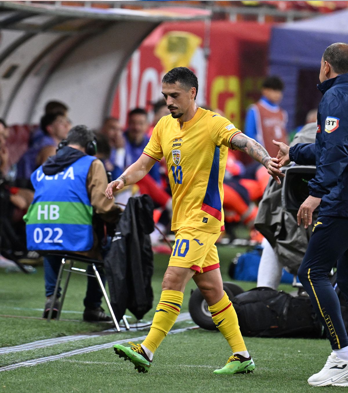 Stanciu, numărul 10 al naționalei în primele meciuri ale Ligii Națiunilor. Căpitan la 2-4 cu Bosnia. Foto: Raed Krishan