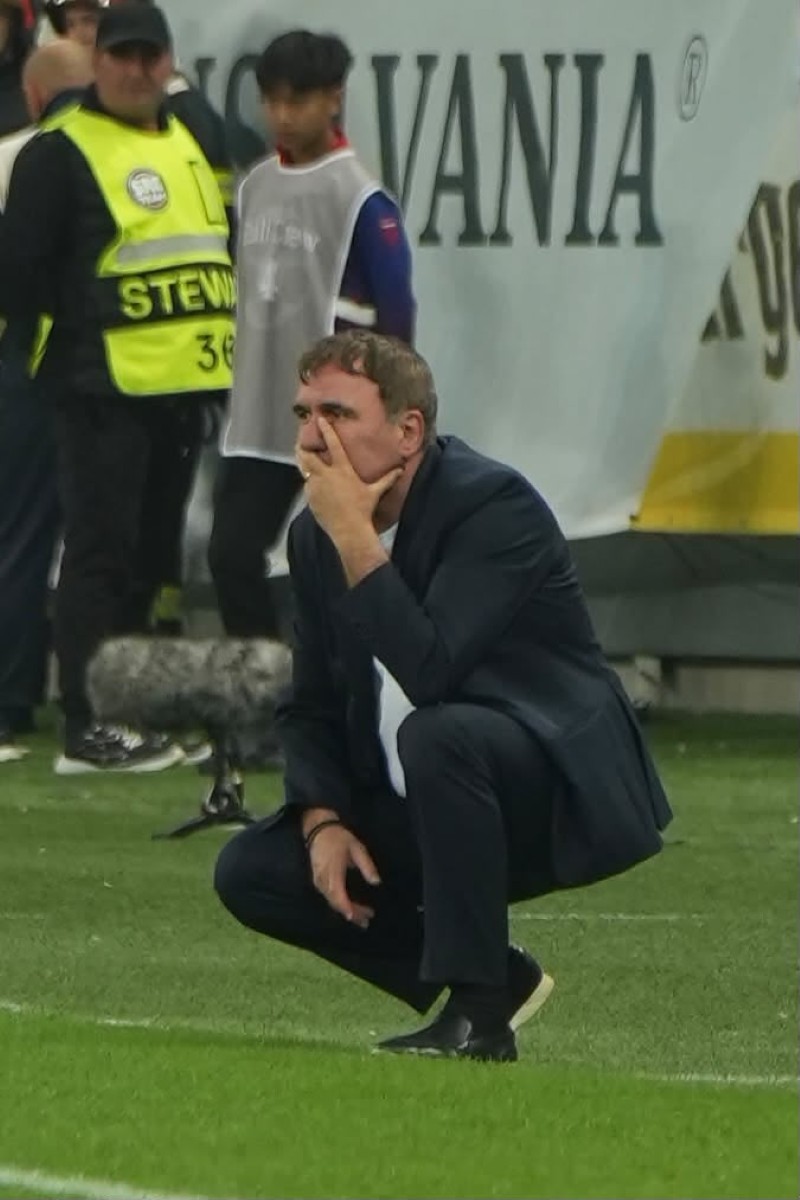 Stările lui Gică Hagi în meciul cu Suedia FOTO GOLAZO.ro